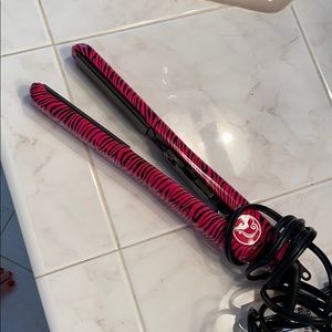 Procabello flat iron straightener